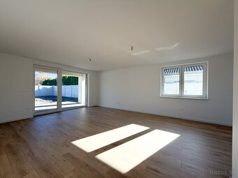 Moderný 4-izbový rodinný dom s garážou na predaj - 5