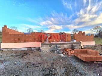 ADOMIS - predáme 4izbový bungalov 516m2, Šarišské Bohdanovce - 5