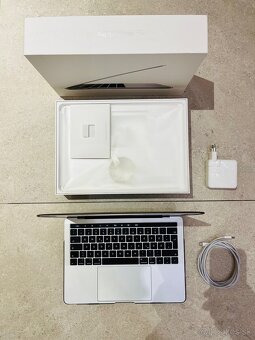 MacBook pro 13,3 - 5