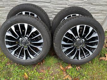 Zimná sada Fiat 500 r17 original 215/55/17 - 5