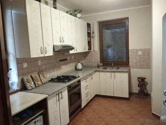 Rodinný dom -úžasné prostredie pri potoku a hrádzi - 5