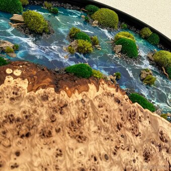 Machový obraz s epoxidom a drevom z očkového topoľa 63,5cm - 5