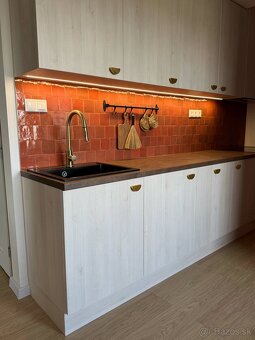 3-izbový byt - kompletná rekonštrukcia, zariadený - 5