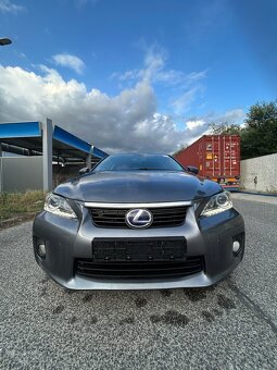 Lexus CT 200h 2012 280tis km servisovane v Lexuse - 5