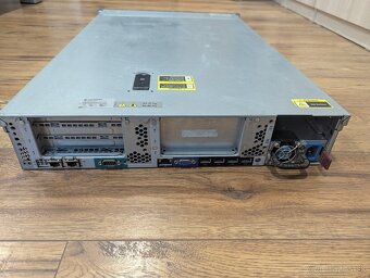 Server HP proliant DL380p g8 2Xeon 16c/32t 72GB RAM 2x10G - 5