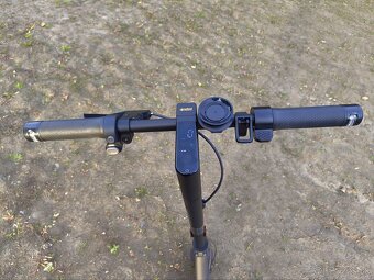 Elektrická kolobežka Segway Ninebot Max G2 - 5