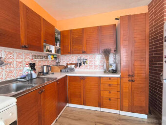 ‼️PONÚKNITE CENU‼️ DOM NA PREDAJ,SKAČANY (2 DOMY ZA CENU)‼️ - 5