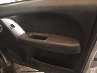 Rozpredám Jeep Cherokee KJ 2.5, 2.8crd - 5