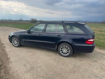Mercedes Benz W211 - 5