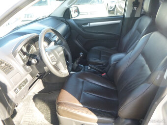 Isuzu DMax Twin turbo 2.5 Tdi 120 kw 2013 - 5