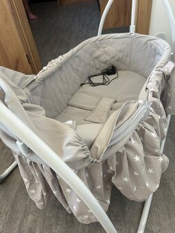 Detská kolíska NEW BABY Swingy s melódiami a časovačo - 5