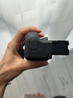 Battery Grip Sony VG-C3EM - Originál - nový - 5
