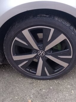 Rozpredám Passat B7 combi - 5