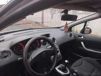 Peugeot 308 1.4 Benzín 145 900km - 5