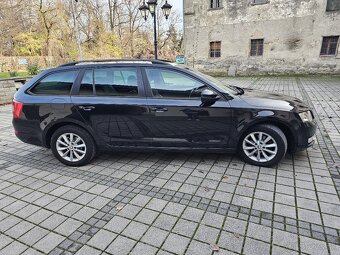 Škoda Octavia Combi 2.0 TDI DSG F1 Ambition Navi DVD Orig.KM - 5