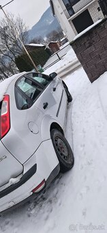 Rozpredám Ford Focus mk2 1.6 tdci 66kw - 5