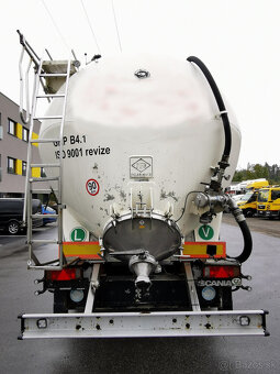 Prodám cisternový návěs FELDBINDER KIP 63m3 silo - 5