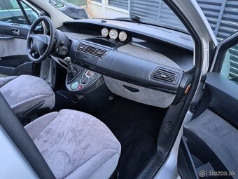 Citroën C8 2.0Hdi Model 2010 7miest - 5