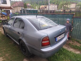 Škoda Octavia 1,4 16v - 5