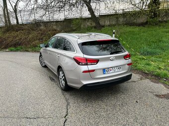 Hyundai i30 CW 1,6 CRDI, 85kw, m, 6 st., 06/2018, 155.000 km - 5