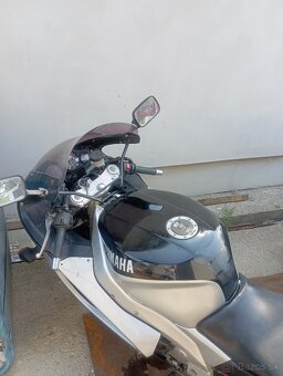Yamaha YZF 1000R - 5