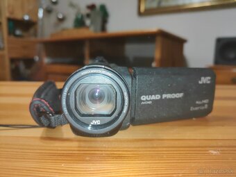 Kamera JVC GZ-R415BE - 5