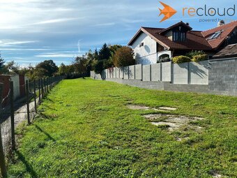 Stavebný pozemok v obci Častá – Zámocká ulica, len 1 km od h - 5