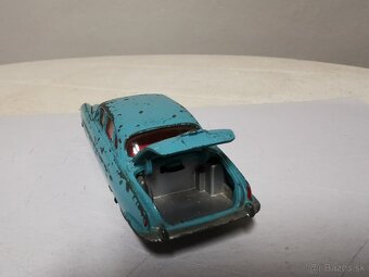 Corgi toys Jaguar Mark X - 5