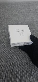 AirPods 2. generácie - 5