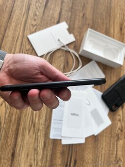 iPhone XR 64GB čierny - 5