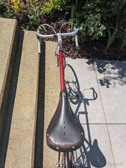Predám červený bicykel Favorit (zachovalý pôvodný stav) - 5