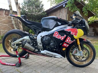 Predám okruhovku 2014 Honda CBR1000RR SP - 5