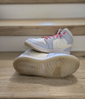 Predám tenisky 37½ Nike Air Jordan 1 MID SE Dubaj - 5