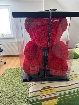 MEDVEDÍK Z RUŽÍ 70 CM, ČERVENÝ SPRINGOS ROSE BEAR - 5