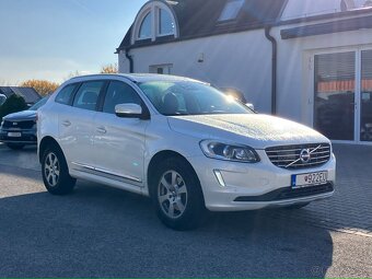Volvo XC60 D4 2.4L Drive-E Inscription Geartronic AWD - 5
