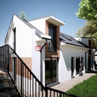 PREDAJ pozemku so starým domom vhodný pre firmu CENTRUM - 5