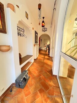 Predaj 3i RD v mediteránskom štýle na 902 m2 pozemku - 5