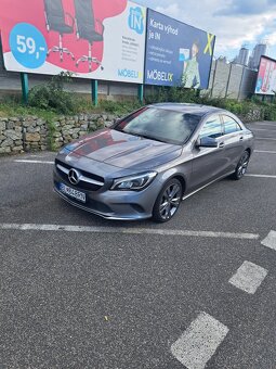 Mercedes benz CLA 180 - 5