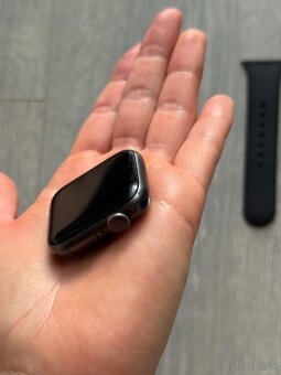 Apple Watch SE 1. generácia - 5
