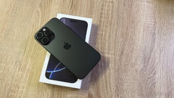 Vymenim predam iPhone 16 Pro Max Black Titanium - 5