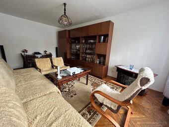 Ponúkam Vám na predaj 2 izbový byt v centre mesta Levice. - 5