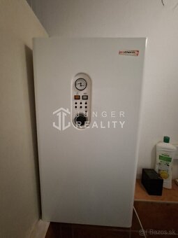 Exkluzívne – Na predaj obchodný priestor v Lubeníku - 5