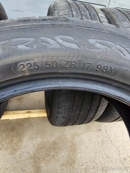225/50r17 - 5
