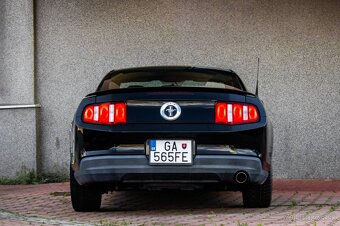 Ford Mustang 4.0L V6 - 5