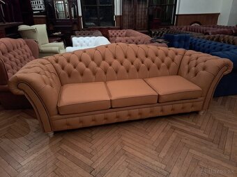 Sedačka Chesterfield. Kožená. - 5
