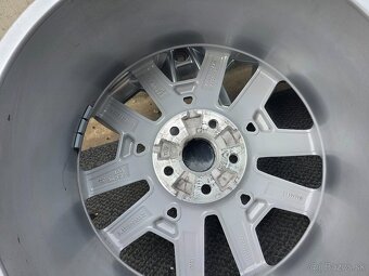 5X112 R18 AUDI 8,0J ET45 - 5