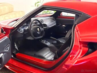 1:18 2013 ALFA Romeo 4C - AUTOart - 5