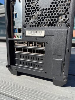 Počítač LYNX AMD RYZEN 5 SIXCORE - 5