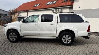 TOYOTA HILUX 3.0 D-4D - 5