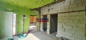Zastrešená hrubá stavba rodinného domu v centre Trebišova - 5
